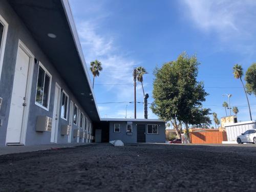 New Casa Motel Los Angeles – Los Angeles, CA