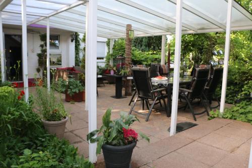 Jardín, Hotel Attache in Raunheim