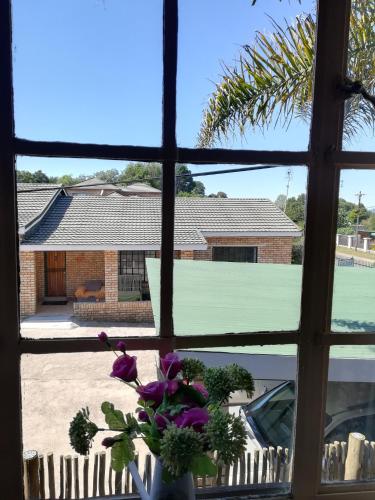 Autumn Breeze Manor Guest House