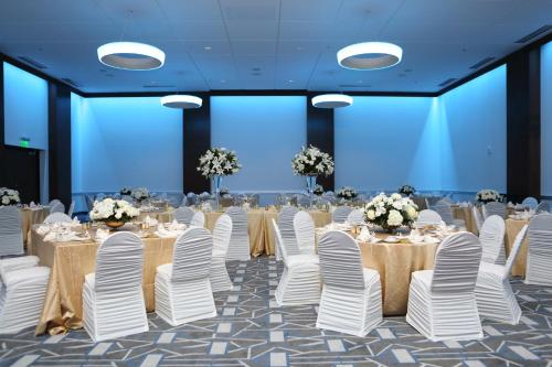 Radisson Hotel La Crosse - image 28