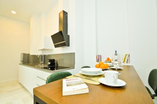 NineSuites Room Type - Superior Apartment (SUITE7), San Eloy 38