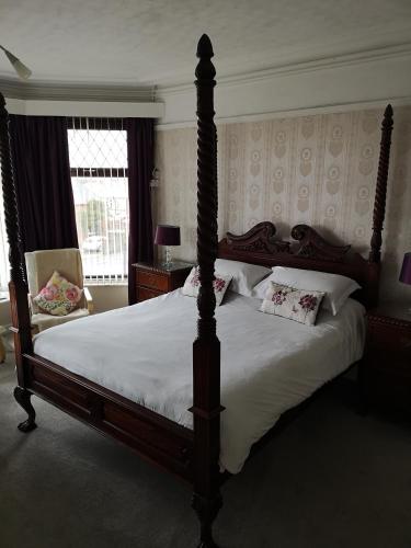 East Mount House - image 7