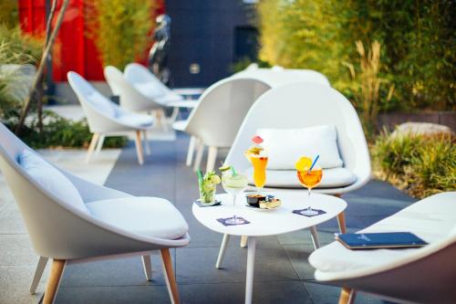 Hotel Athena