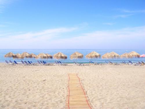 Platanias Mare - image 3
