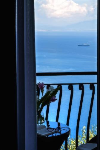Garden Hotel - image 4