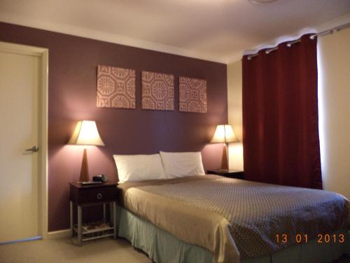 1 queen bed