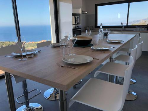 ห้องครัว, Villa MAKELE in กัลวี