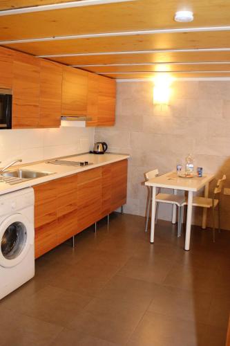 Apartamentos Clavero - image 9