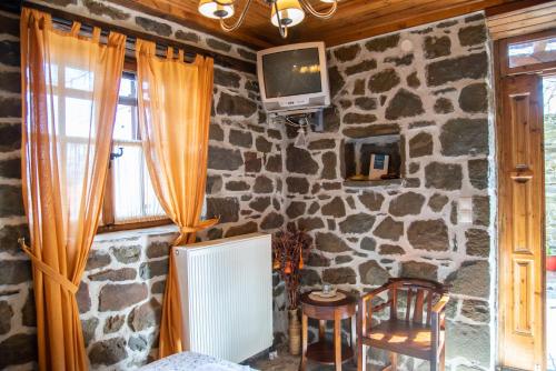  Archontiko Aiolides in Kríkellon