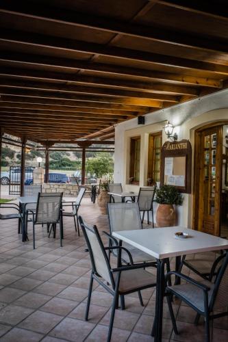 Restaurant, Dimitris Resort Hotel in Adelianos Kampos