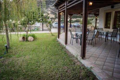 Dimitris Villa Hotel - image 14