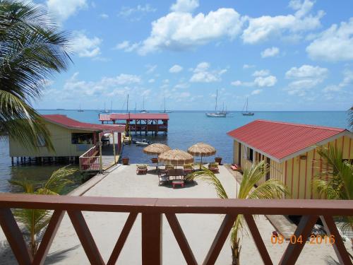 ทัศนียภาพ, Alan's Paradise Hotel in พลาเซนเซีย