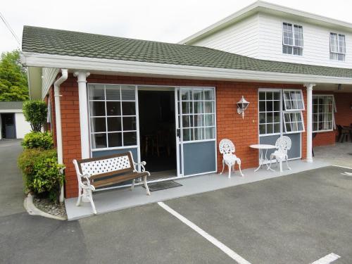 Admirals Motor Lodge