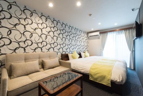 Studio Apartment image 10
