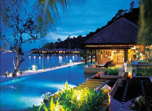 수영장, Pangkor Laut Resort - Small Luxury Hotels of the World in 팡코르