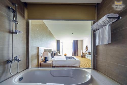 Fürdőszoba, Muong Thanh Luxury Khanh Hoa in Xuong Huan