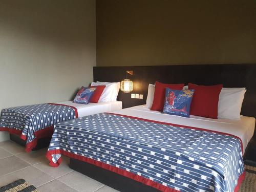 Deluxe Triple Room image 2