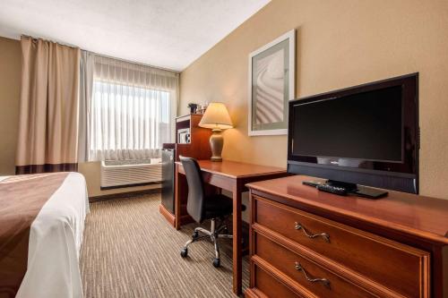 Quality Inn & Suites New Castle