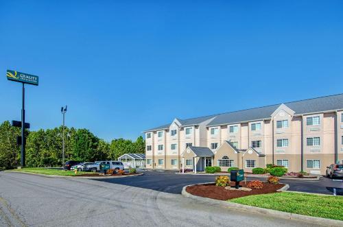 Quality Inn & Suites I-81 Exit 7 - Hotel - Bristol