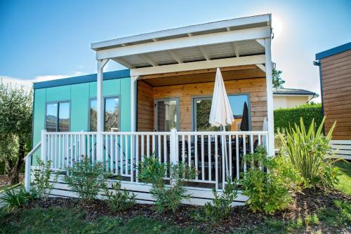 Weekend Glamping Resort - image 11