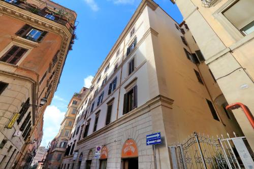 Monti charming apartment - Rome short let Service - image 13