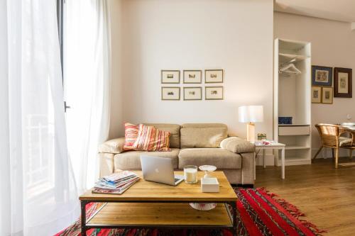 Sevilla Home Center Suites, Sevilla (Foto 6)