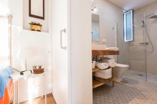 Sevilla Home Center Suites - image 9