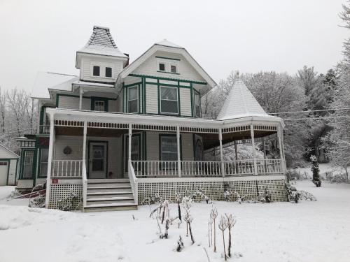 Antique Rose Inn Windham in Windham, USA