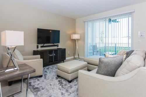 Beautiful Apartment at Storey Lake (272975) - image 10