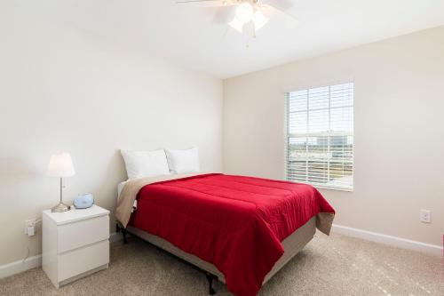 Lovely Vacation Townhouse with Pool SL3103 - image 2