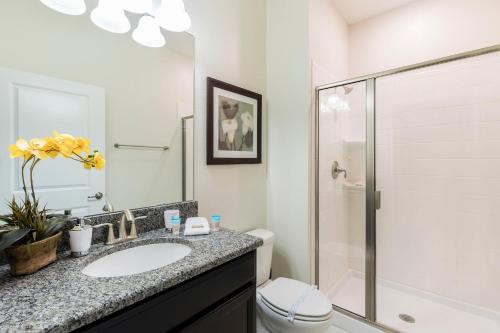 Lovely Vacation Townhouse with Pool SL3103 - image 4