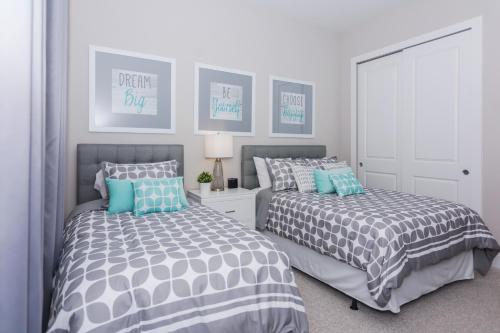 Magical Townhouse with balcony at Summerville resort SU7528 - image 9