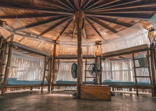 Los Hermanos Beach Hostal