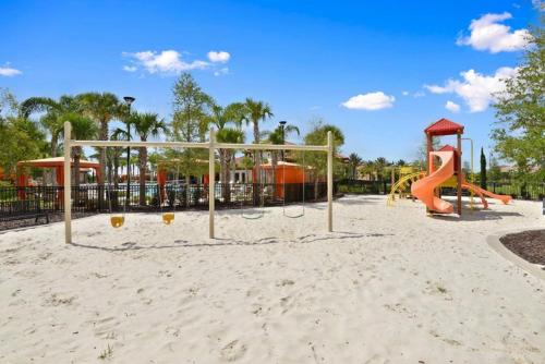 Spacious and Gorgeous Single Home with game room ST5148 - image 7