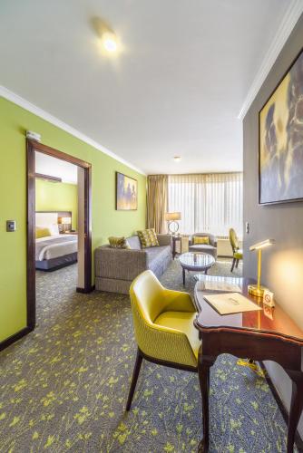 Ritz Apart Hotel - image 2