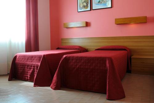 Hotel Rosy - main image