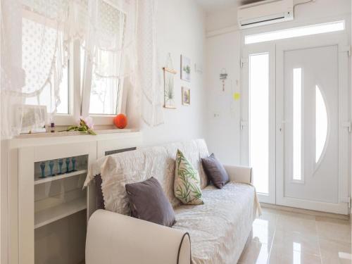  One-Bedroom Apartment in Metkovic in Metković