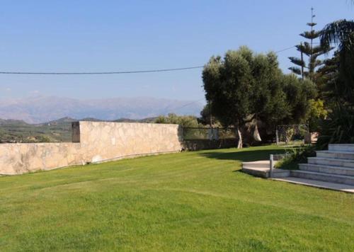Provarma hills luxury villa gerani
