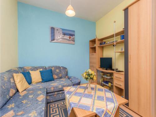  Two-Bedroom Apartment in Zdrelac in Ždrelac