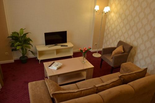 Hotel Ajur - main image