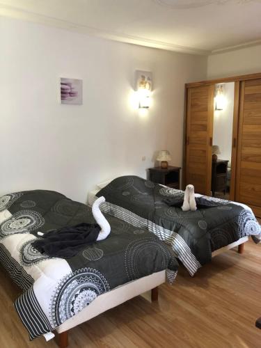 Double Room (1 Adult + 1 Child)