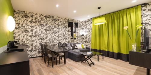 Rainbow Suite – Cassino, NH