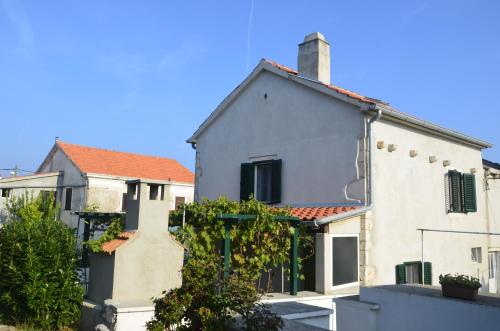  Holiday Home Rita in Molat