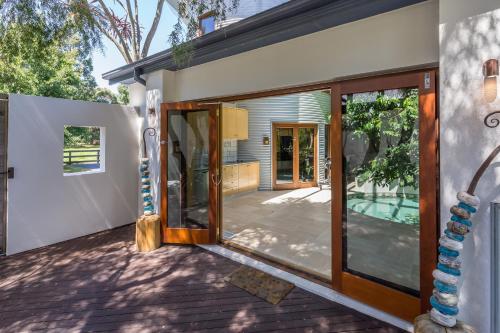 Attractions, Bond Estate Luxury Accommodation in Templeton