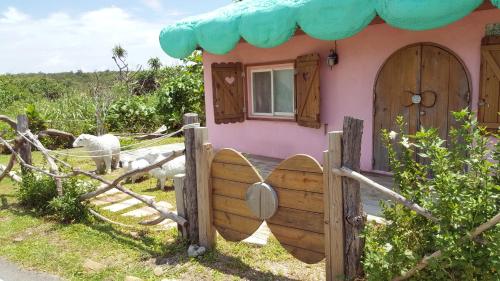 Exterior view, whitiedoggie Villa in Eluanbi