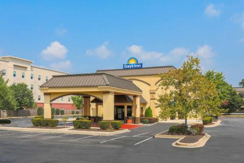 . Days Inn by Wyndham Newark Wilmington