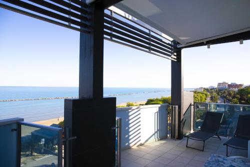 Superior Two-Bedroom Apartment with Sea View and Terrace