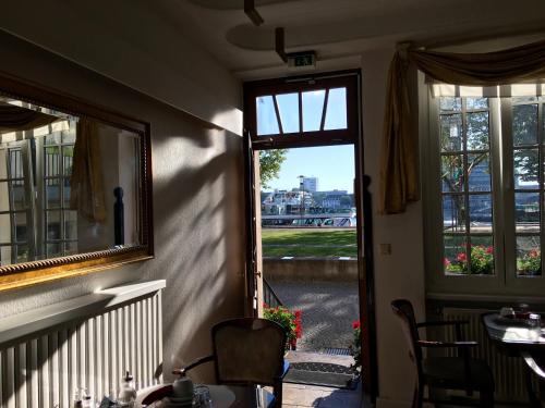 Altstadthotel Hayk am Rhein – Cologne, IA