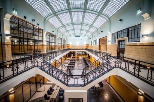 附近景點, 格林酒店 (Green Hotel) in 亨克市中心