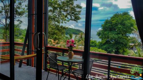 Lipe Banyan Apartments